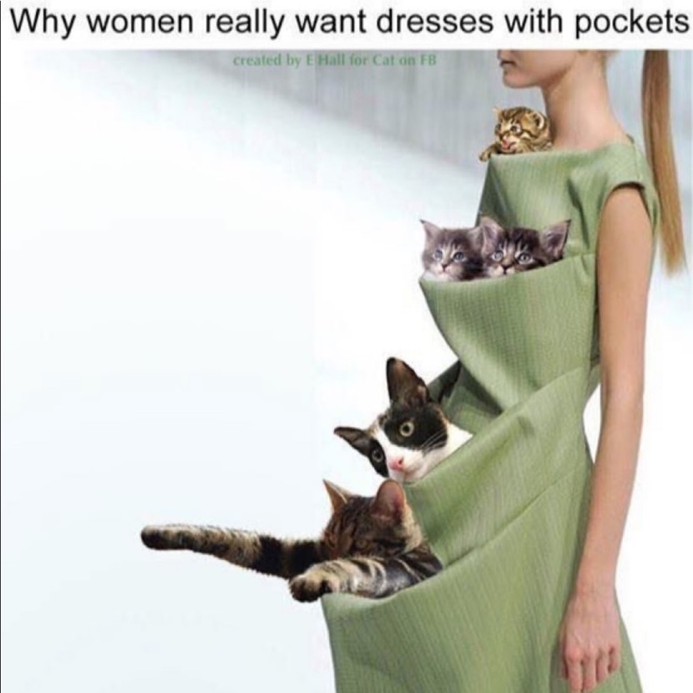 Green dress with pockets for your best buddies!
